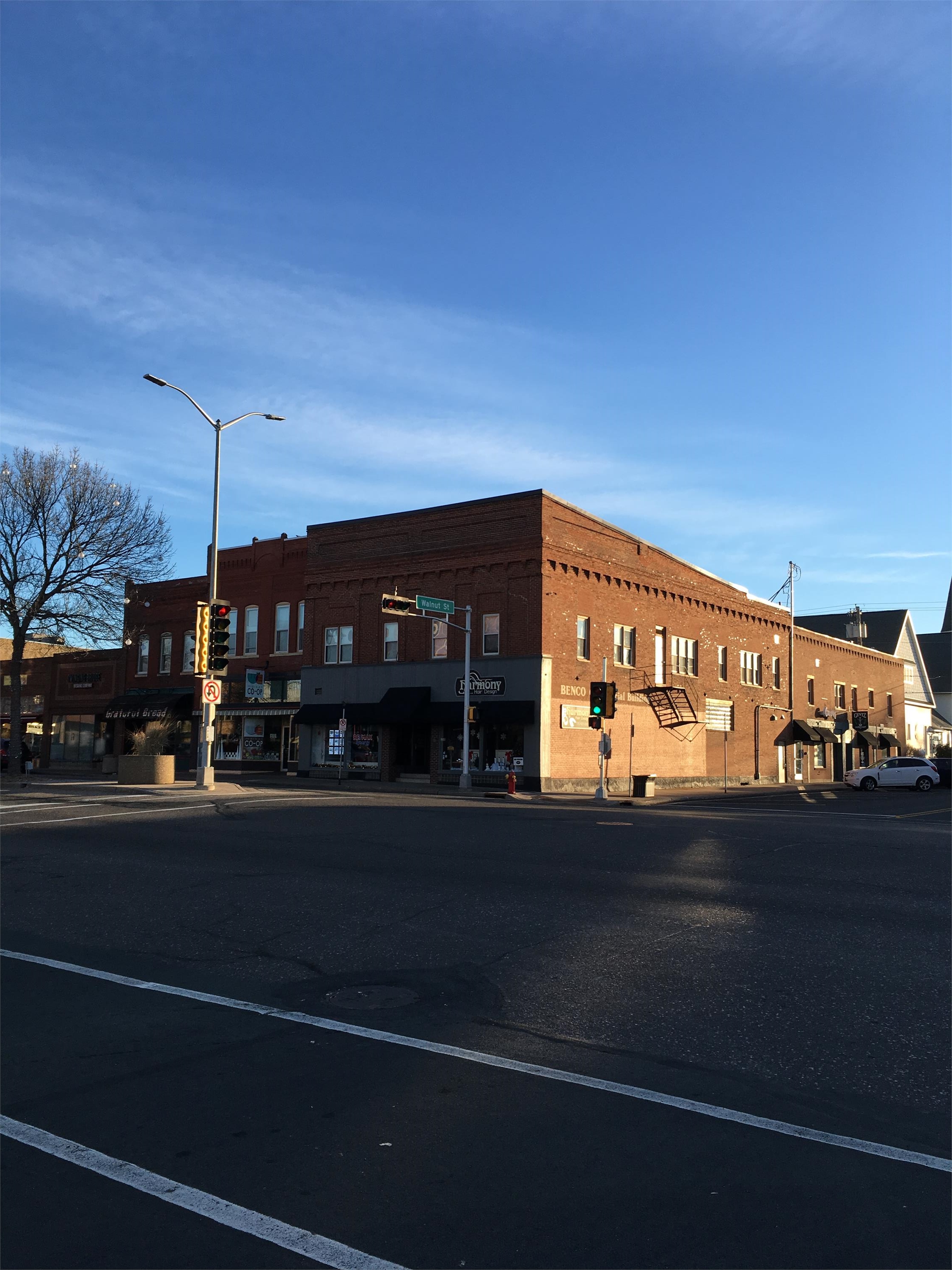 Property main image
